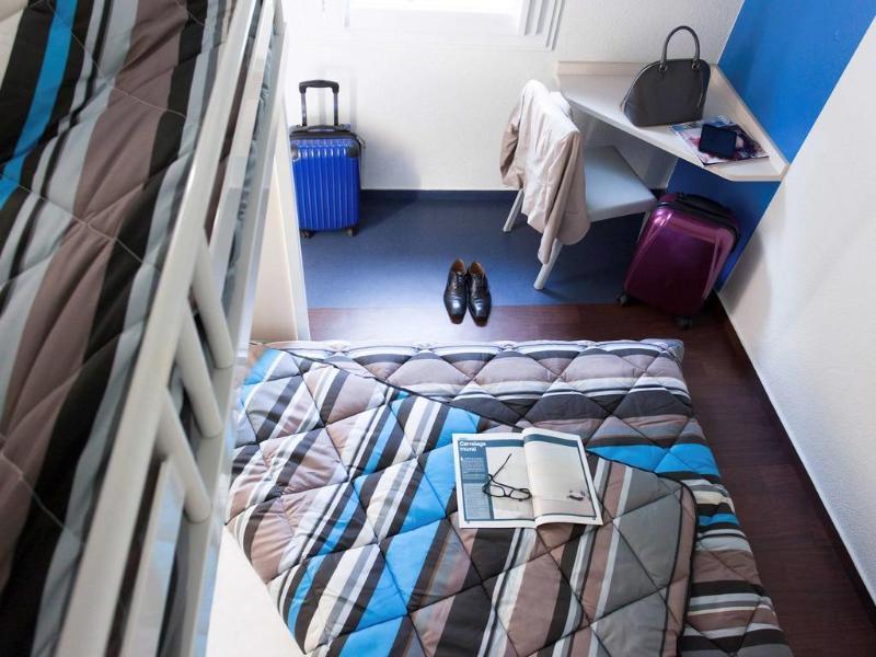 Hotelf1 Lille Tourcoing Nord Roncq Bagian luar foto