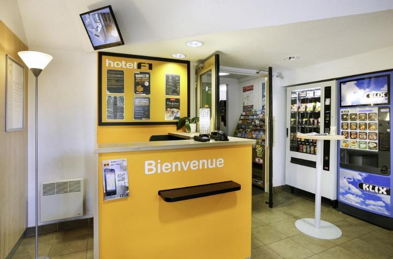 Hotelf1 Lille Tourcoing Nord Roncq Bagian luar foto